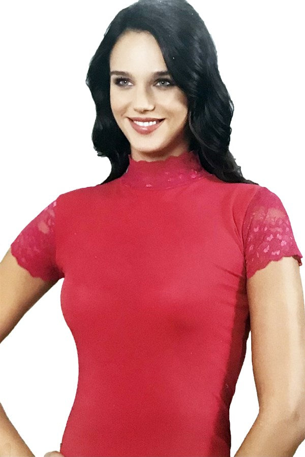 Şahinler Women's Half Sleeve Undershirt from the Neck B408