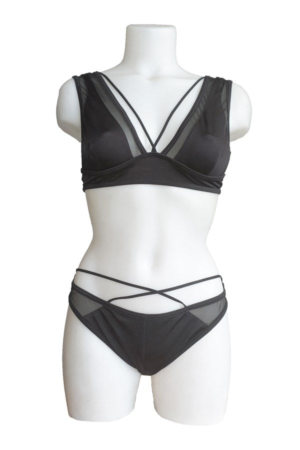 Com Wendy Brazilian Bikini