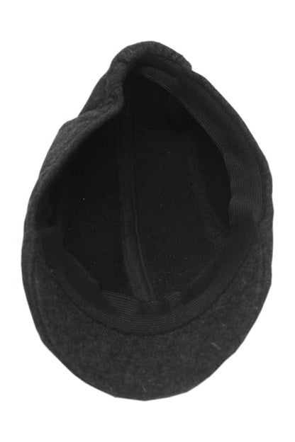 Casquette de baseball noire à carreaux